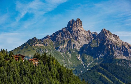 Gosaukamm with mountain peak Bischofsmuetze