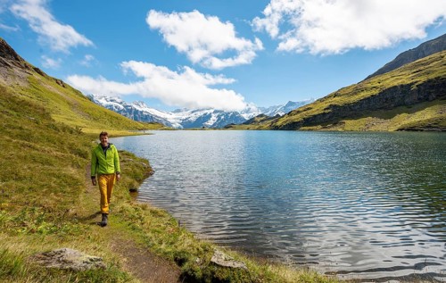 Hikers at Bachalpsee