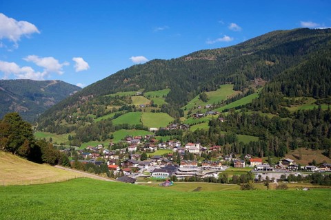 View of Bad Kleinkirchheim with Nockberge mountains