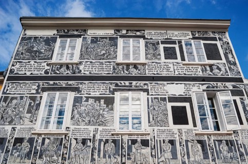House facade with wall painting from the Renaissance period
