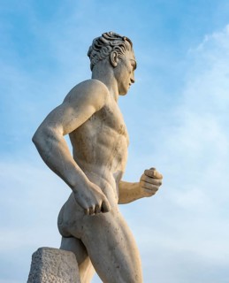 Athlete statue at Stadio dei Marmi
