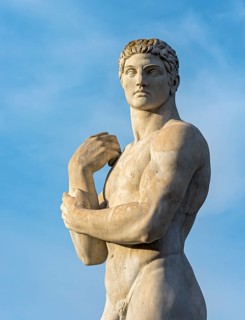 Athlete statue at Stadio dei Marmi