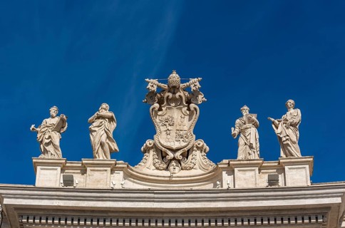 Alexander VII Coat of Arms and statues of saints Mark the Evangelist