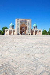 Barak-Chan-Medrese