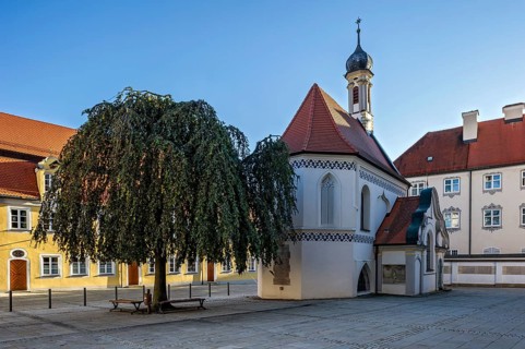 Crypt chapel