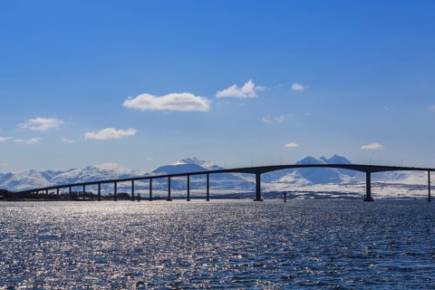 Sandnessund bridge over the Sandnessund in backlight