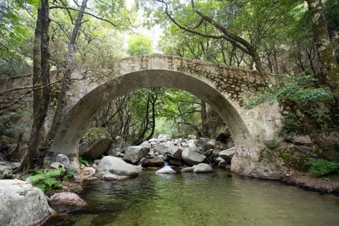Genoese bridge Pont de Zaglia in the Spelunca Gorge