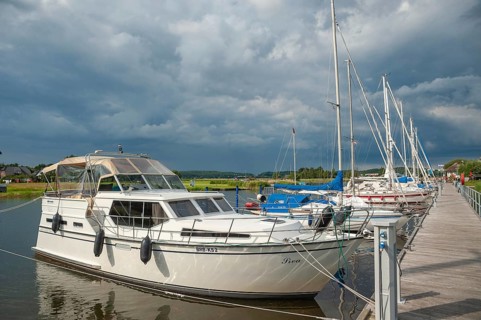 Natural harbour