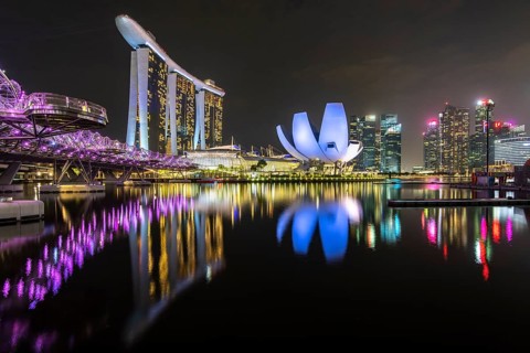 Marina Bay Sands Hotel and ArtScience Museum at night