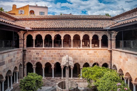 Cloister of the Cathedral of Saint-Leonce