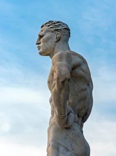 Athlete statue at Stadio dei Marmi