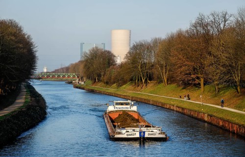 Inland navigation on the Rhine-Herne-Canal