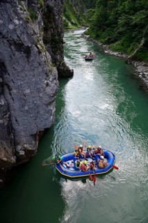 Hiking and rafting group shortly in front of the Entenloch