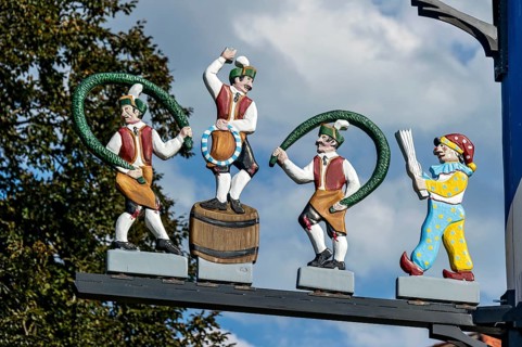 Guild sign on the maypole