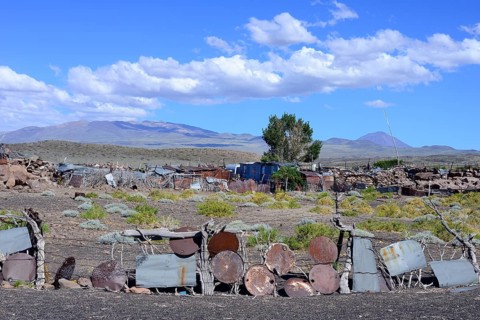 Corrugated iron hut on the Ruta 40