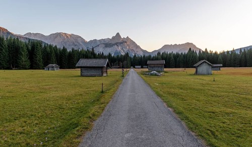 Meadow with Heustadln