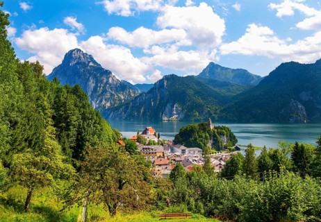 Lake Traun with Traunstein