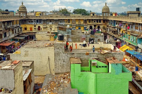 Apartments near Fatehpuri Masjid Mosque and Chandni Chowk bazaar