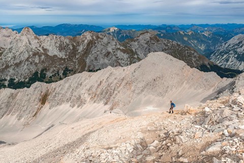 Hiker on hiking trail to the Birkkarspitze