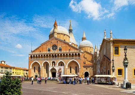 Cathedral Square with Basilica of St. Anthony