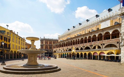 Piazza delle Erbe with Palazzo della Ragione