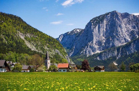 Altausseersee Altaussee with trisselwand