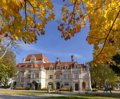 Theater im Herbst