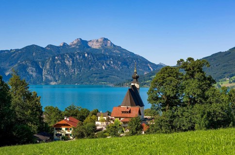 Steinbach am Attersee with Schafberg