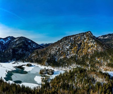 Aerial view of the snow-covered Weitsee and Loedensee