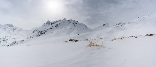 Gorge peaks in winter