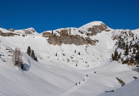 Winter hiking trail in the ski area Rofan