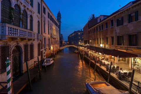 Evening atmosphere with restaurant on the canal