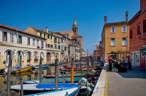 Fishing boats in the Vena Canal