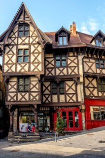 Pirou house in Thiers cutlery capital