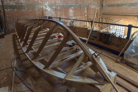 Construction of a transport boat for Venice in a boatyard