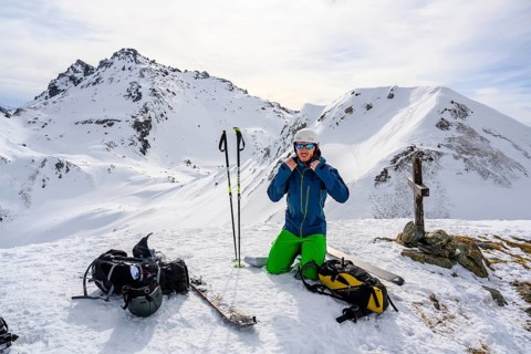 Ski tourers bouncing at the summit