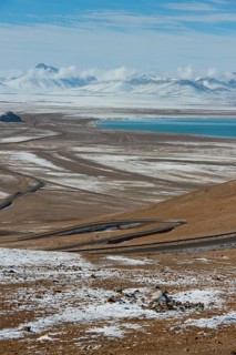 Pass from the north on the way to the holy Namtso Lake