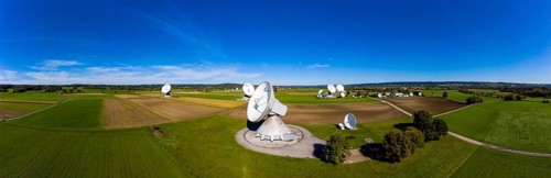 Large parabolic antennas of the Raisting earth station