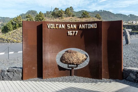 Entrance of the volcano San Antonio