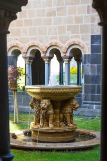 Lion fountain in the closed garden of paradise