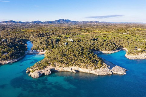 Calo d'en Garrot and Calo des Borgit