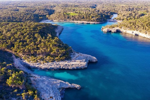 Calo d'en Perdiu and Cala Mondrago