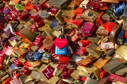 Love locks