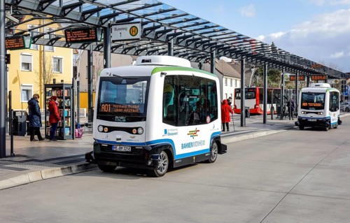 Autonomously running electric buses in regular service