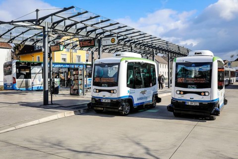 Autonomously running electric buses in regular service
