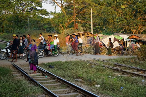 Railway barrier