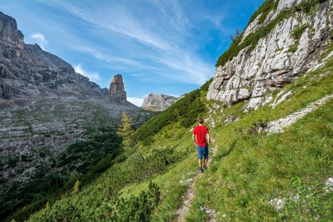 Young hiker on the Sentiero Carlo Minazio path