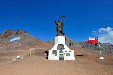Statue of Cristo Redentor de los Andes