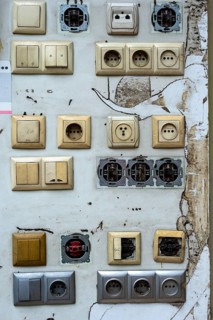 Danger from poorly installed light switches and sockets