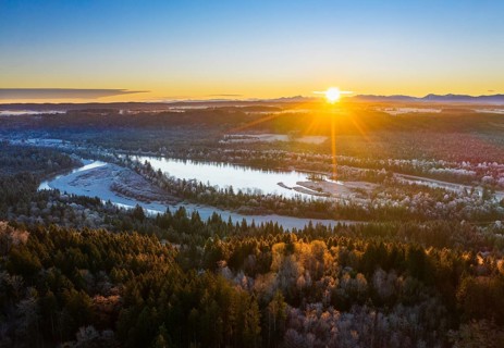 Ickinger Reservoir and Isar at sunrise in winter